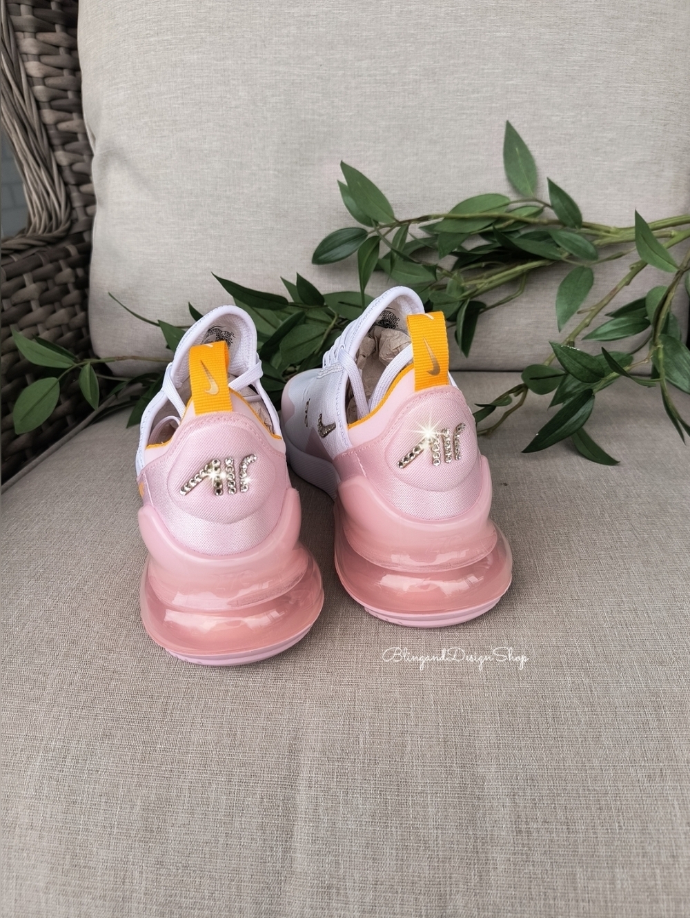 Bling Nike Air Max 270 White Pink Shoes Customized With Crystal Women's - Picture 3 of 6